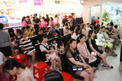 幼樂房 打造專業(yè)母嬰用品銷售新典范